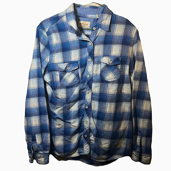 Ladies Plaid Button Up - Picture 1 of 3